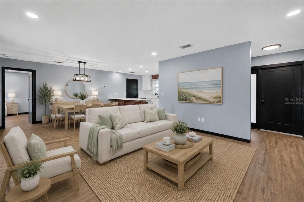 For Sale: $315,000 (3 beds, 2 baths, 1287 Square Feet)