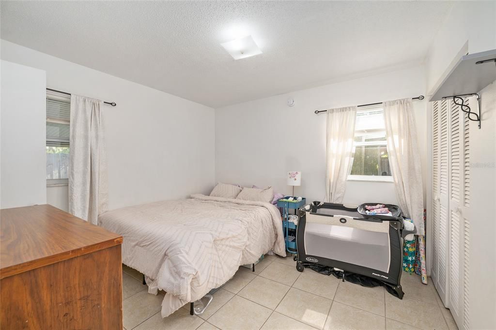 Active With Contract: $218,000 (3 beds, 2 baths, 1144 Square Feet)