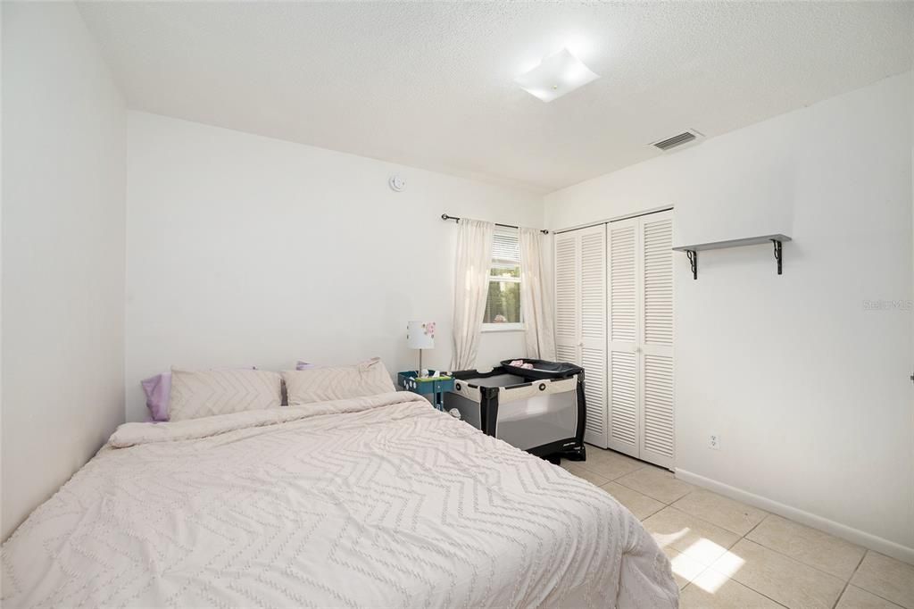 Active With Contract: $218,000 (3 beds, 2 baths, 1144 Square Feet)