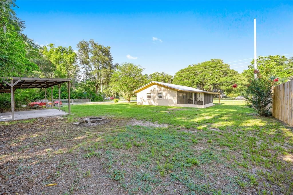Active With Contract: $218,000 (3 beds, 2 baths, 1144 Square Feet)