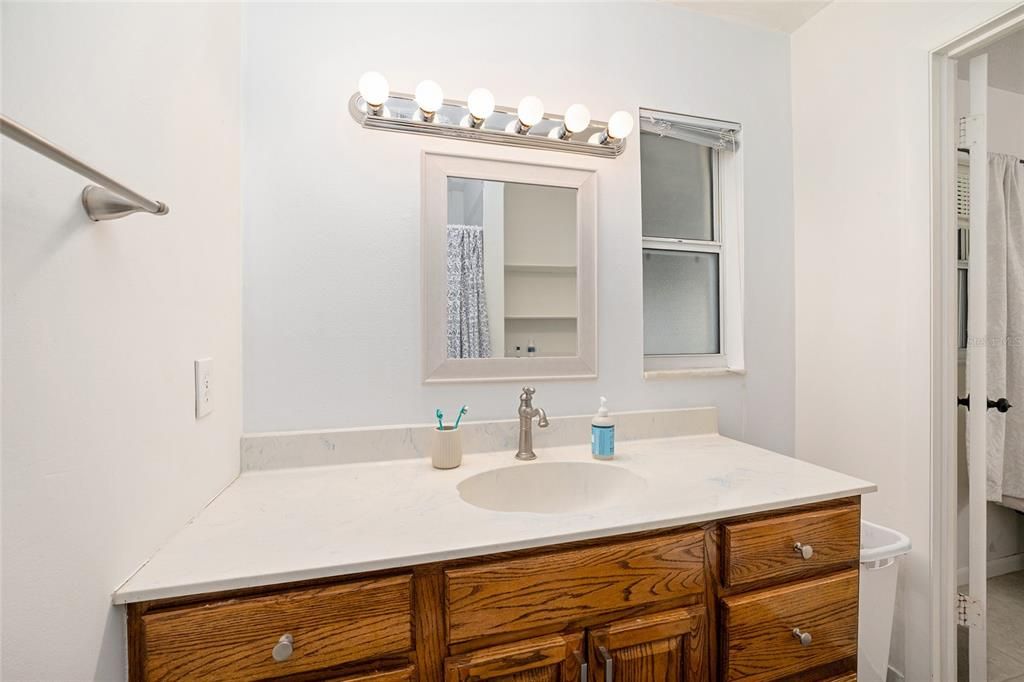 Active With Contract: $218,000 (3 beds, 2 baths, 1144 Square Feet)