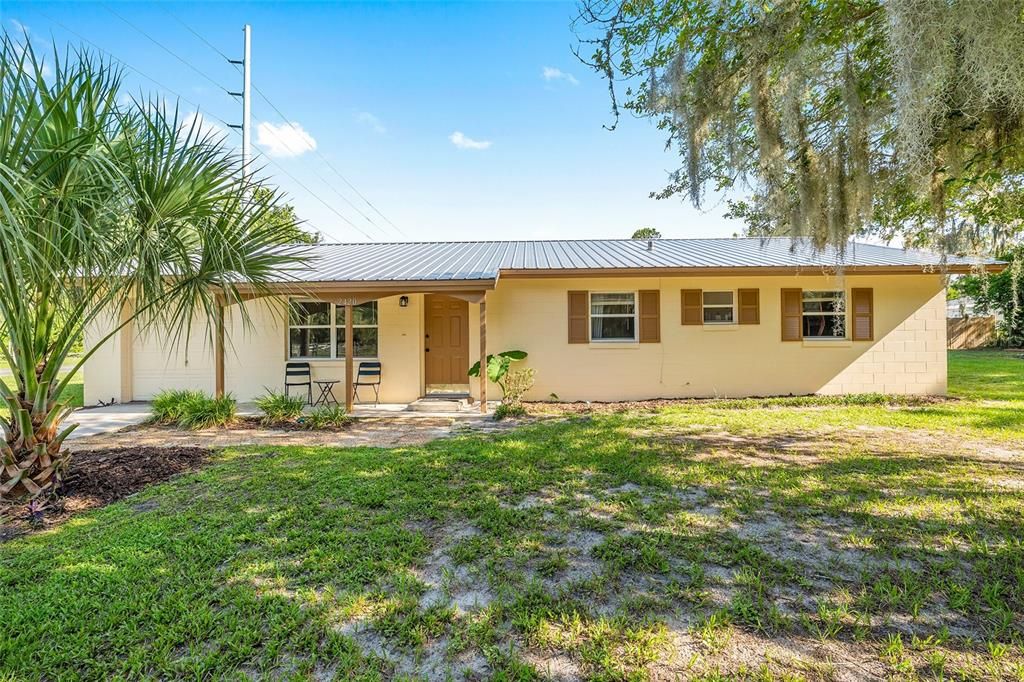 Active With Contract: $218,000 (3 beds, 2 baths, 1144 Square Feet)