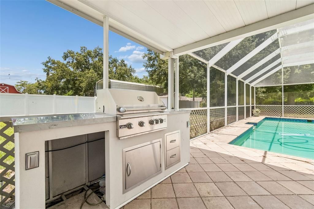 For Sale: $850,000 (5 beds, 4 baths, 3237 Square Feet)