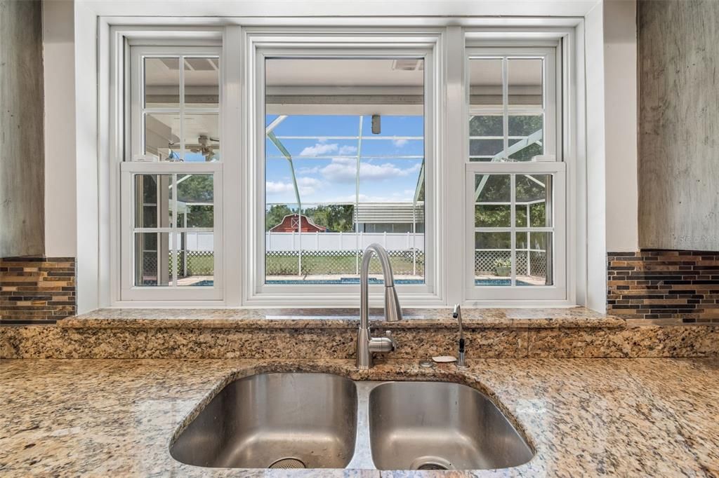 For Sale: $850,000 (5 beds, 4 baths, 3237 Square Feet)