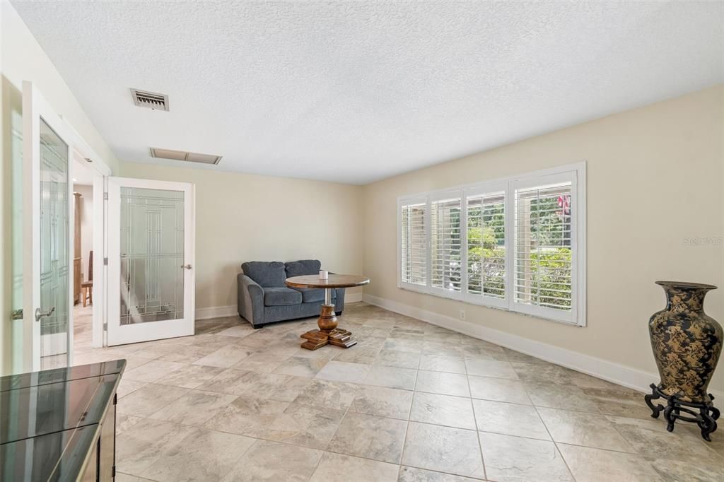 For Sale: $850,000 (5 beds, 4 baths, 3237 Square Feet)