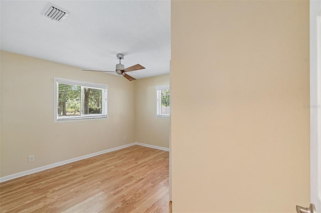 For Sale: $850,000 (5 beds, 4 baths, 3237 Square Feet)