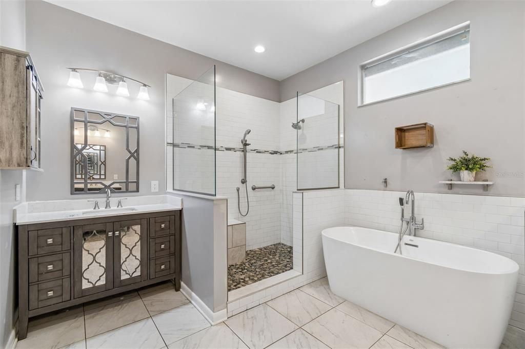 For Sale: $850,000 (5 beds, 4 baths, 3237 Square Feet)