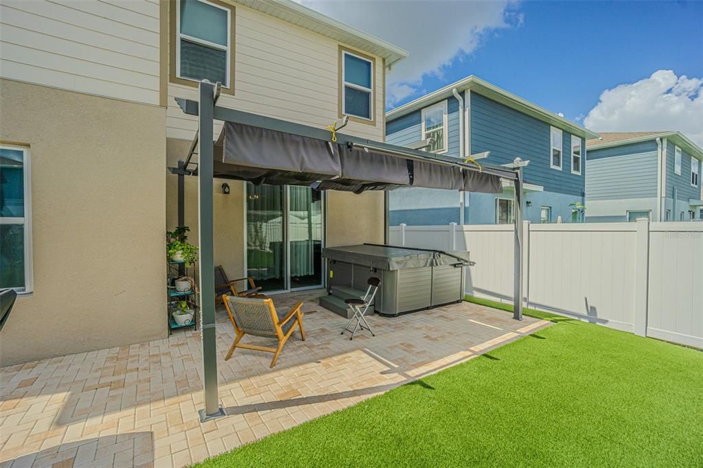 En Venta: $405,000 (4 camas, 2 baños, 2046 Pies cuadrados)