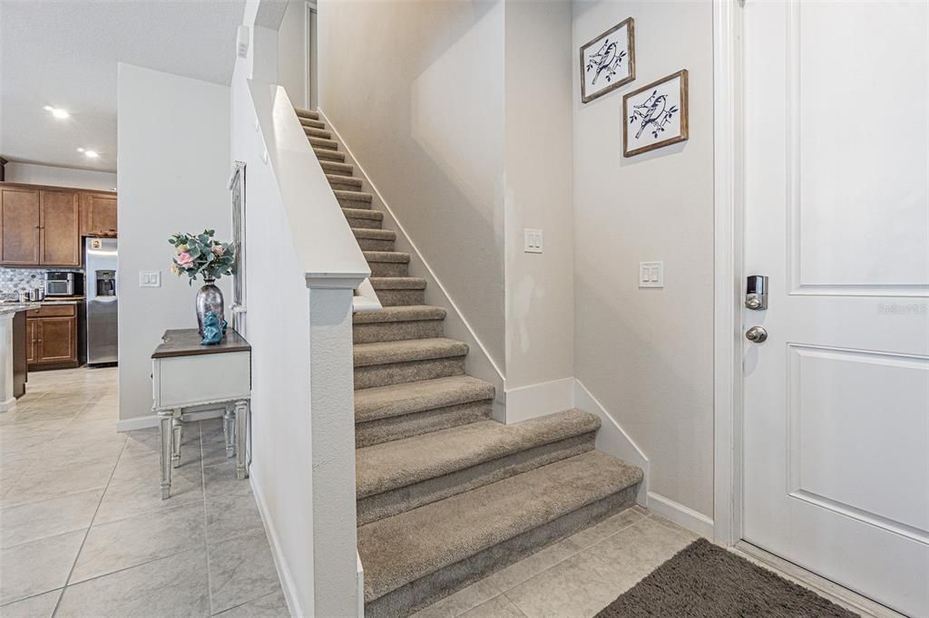 En Venta: $405,000 (4 camas, 2 baños, 2046 Pies cuadrados)