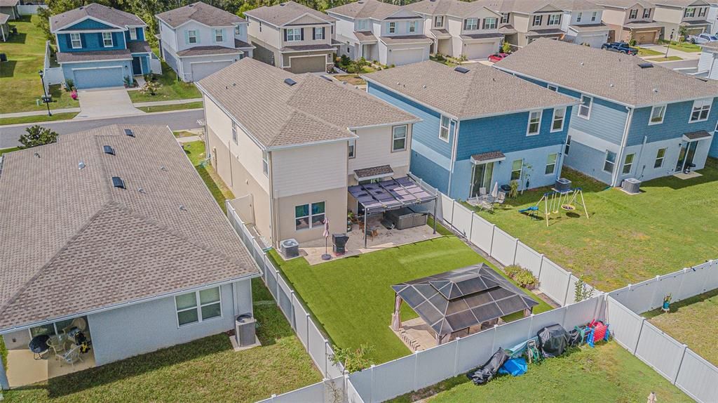 En Venta: $405,000 (4 camas, 2 baños, 2046 Pies cuadrados)