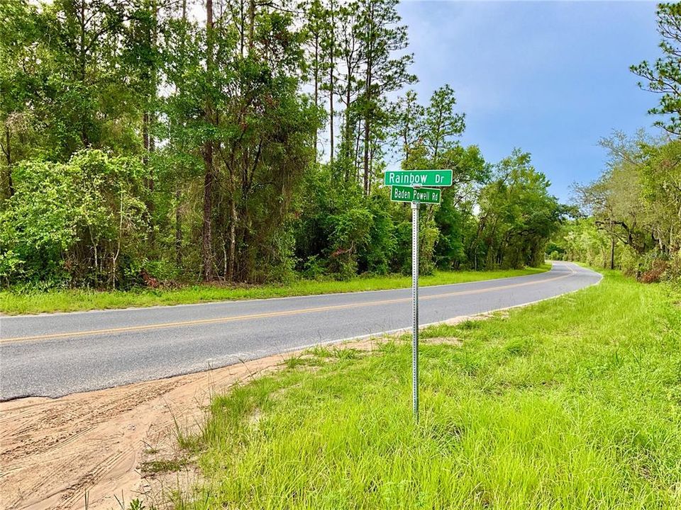 На продажу: $129,900 (0.77 acres)