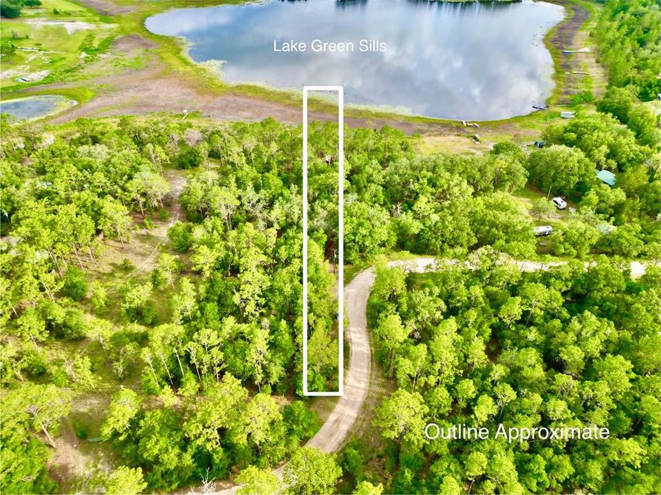 На продажу: $129,900 (0.77 acres)