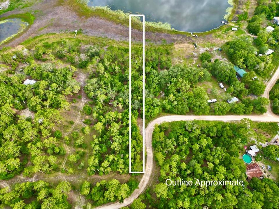 На продажу: $129,900 (0.77 acres)