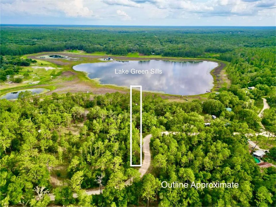 На продажу: $129,900 (0.77 acres)