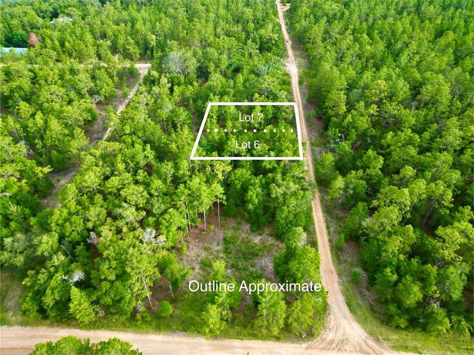 На продажу: $129,900 (0.77 acres)