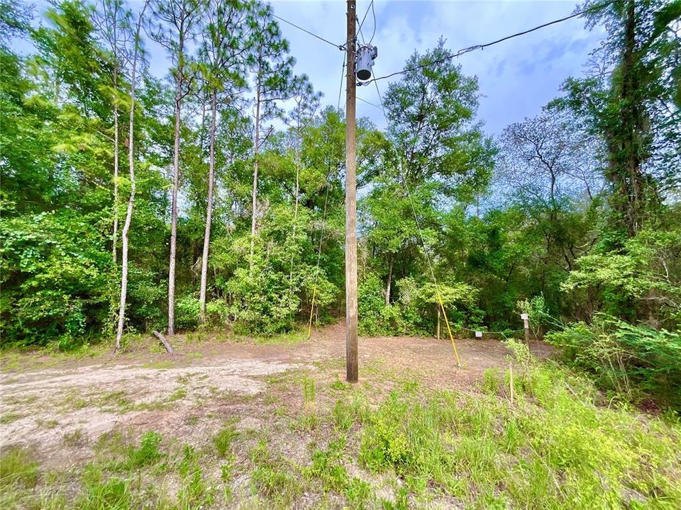 На продажу: $129,900 (0.77 acres)