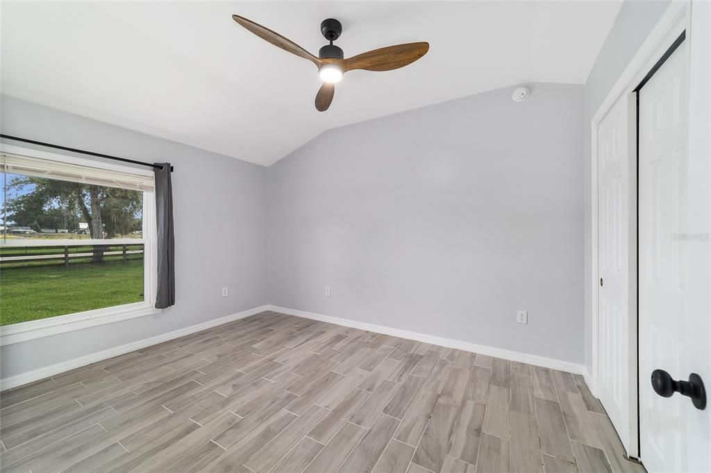 For Sale: $3,999,999 (7 beds, 5 baths, 3400 Square Feet)