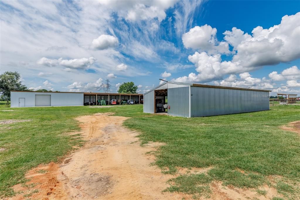 For Sale: $3,999,999 (7 beds, 5 baths, 3400 Square Feet)