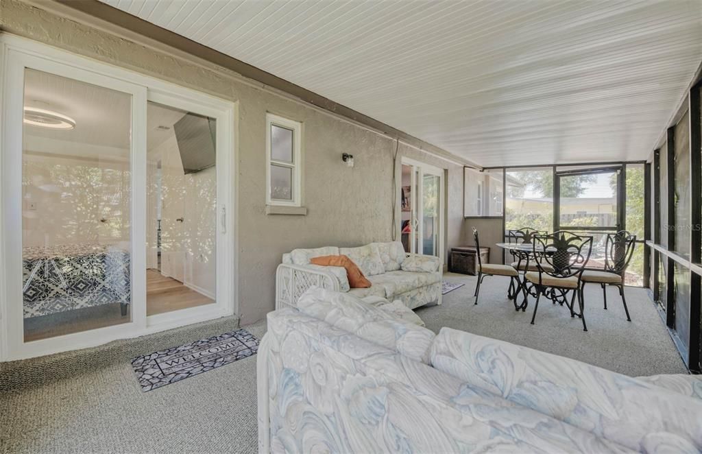 For Rent: $2,995 (2 beds, 2 baths, 891 Square Feet)
