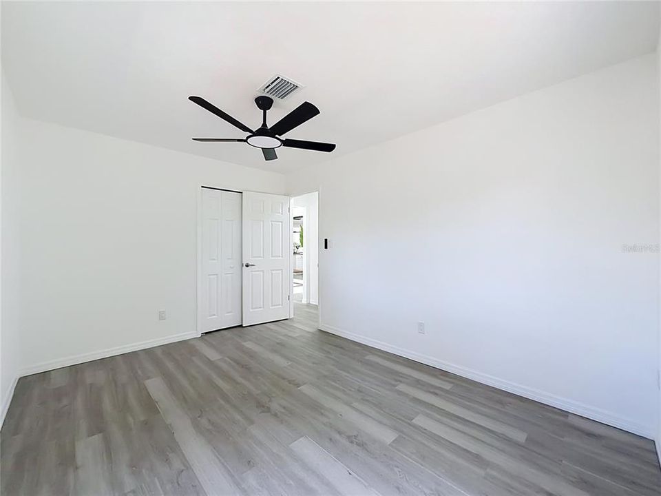 En Venta: $445,000 (4 camas, 2 baños, 1712 Pies cuadrados)