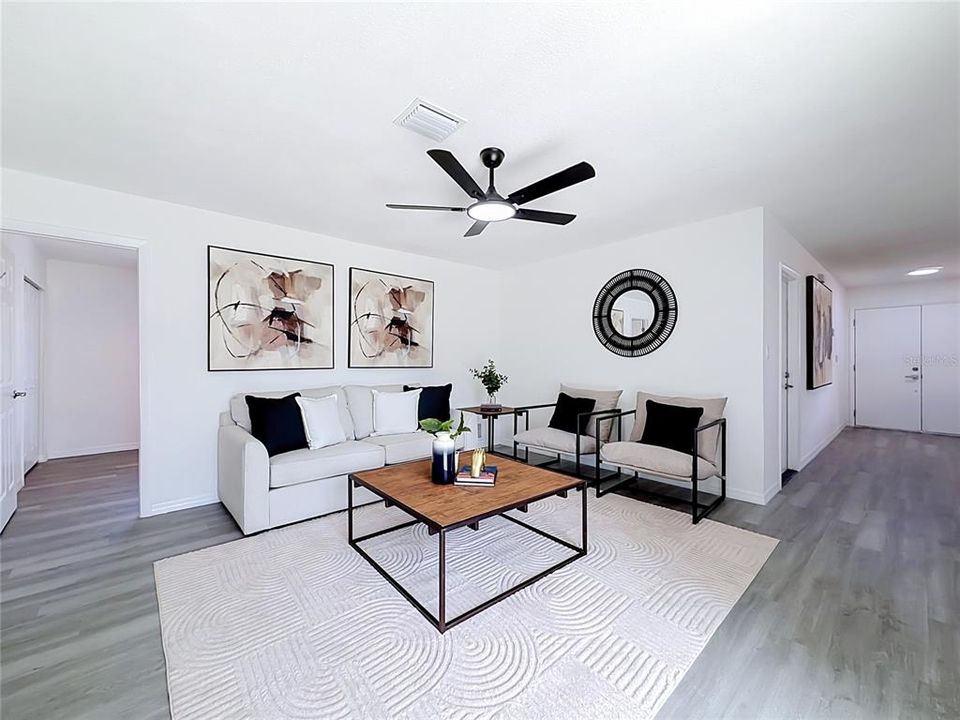 En Venta: $445,000 (4 camas, 2 baños, 1712 Pies cuadrados)