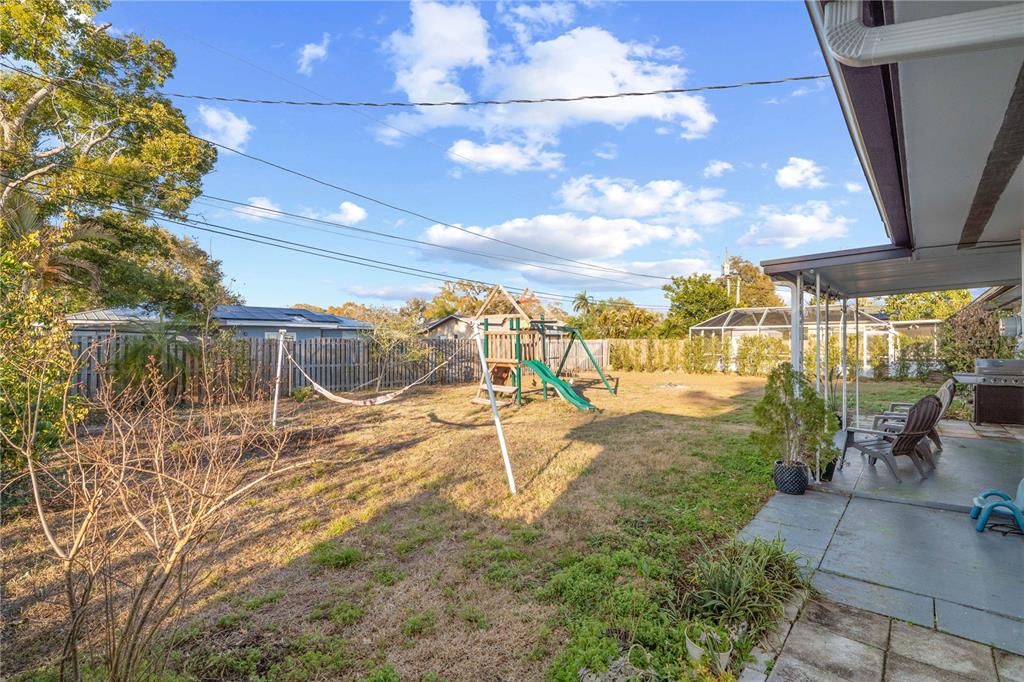 En Venta: $345,000 (2 camas, 1 baños, 1114 Pies cuadrados)
