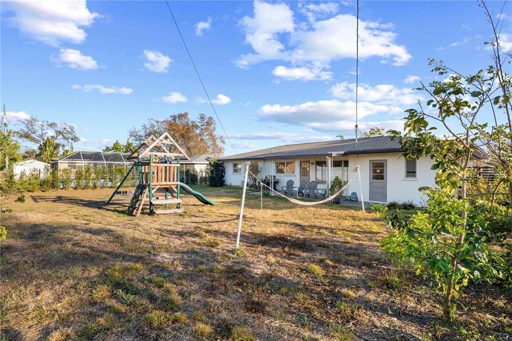 En Venta: $345,000 (2 camas, 1 baños, 1114 Pies cuadrados)