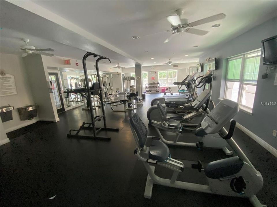 For Rent: $1,600 (1 beds, 1 baths, 685 Square Feet)