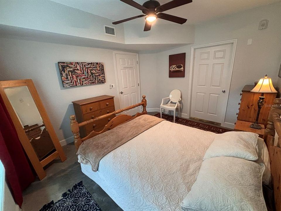 For Rent: $1,600 (1 beds, 1 baths, 685 Square Feet)