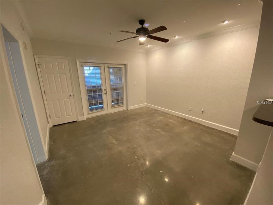 For Rent: $1,600 (1 beds, 1 baths, 685 Square Feet)