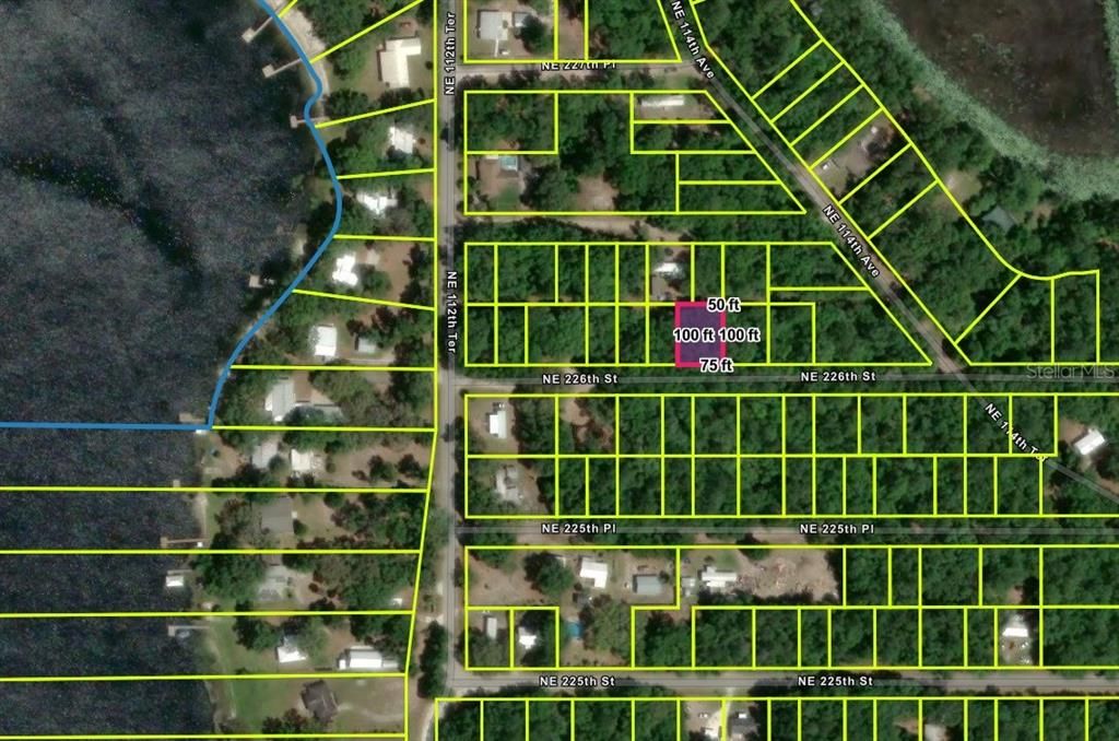 For Sale: $8,900 (0.11 acres)
