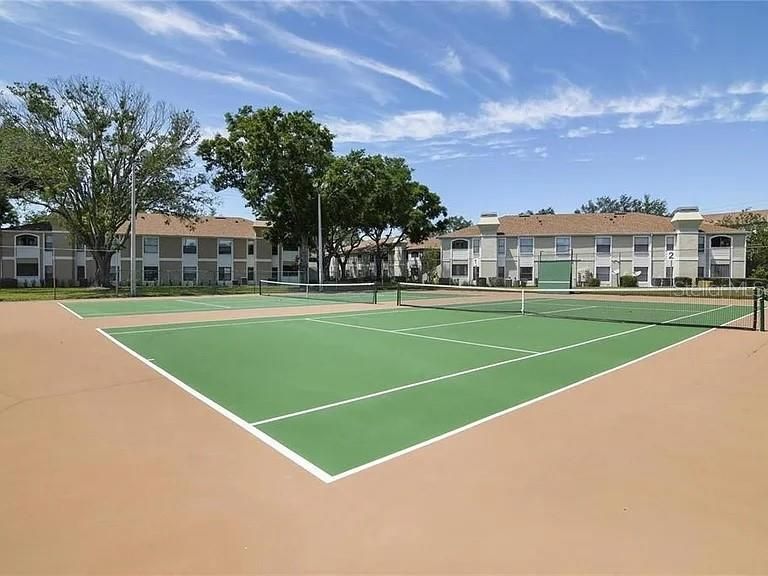For Rent: $1,399 (2 beds, 2 baths, 828 Square Feet)