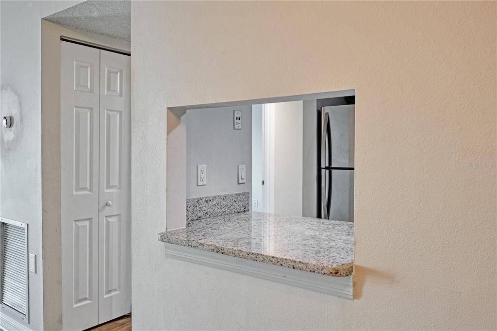 For Rent: $1,399 (2 beds, 2 baths, 828 Square Feet)