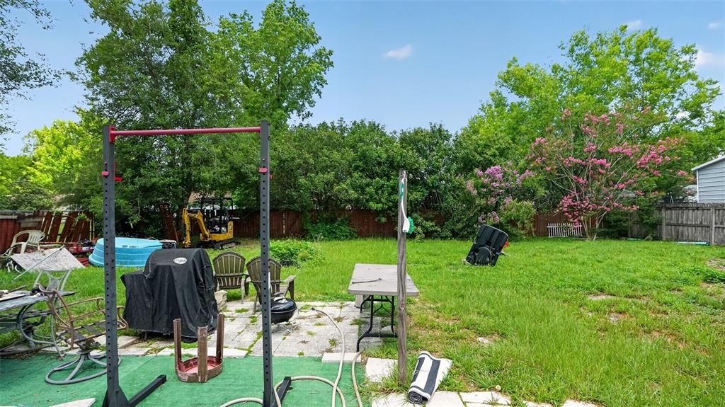 For Sale: $135,000 (3 beds, 1 baths, 1092 Square Feet)