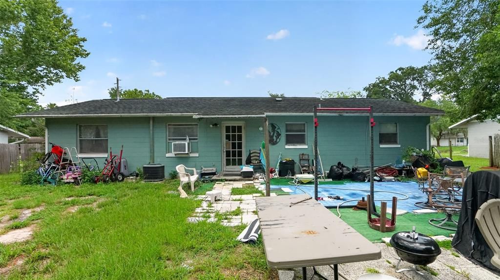 For Sale: $135,000 (3 beds, 1 baths, 1092 Square Feet)