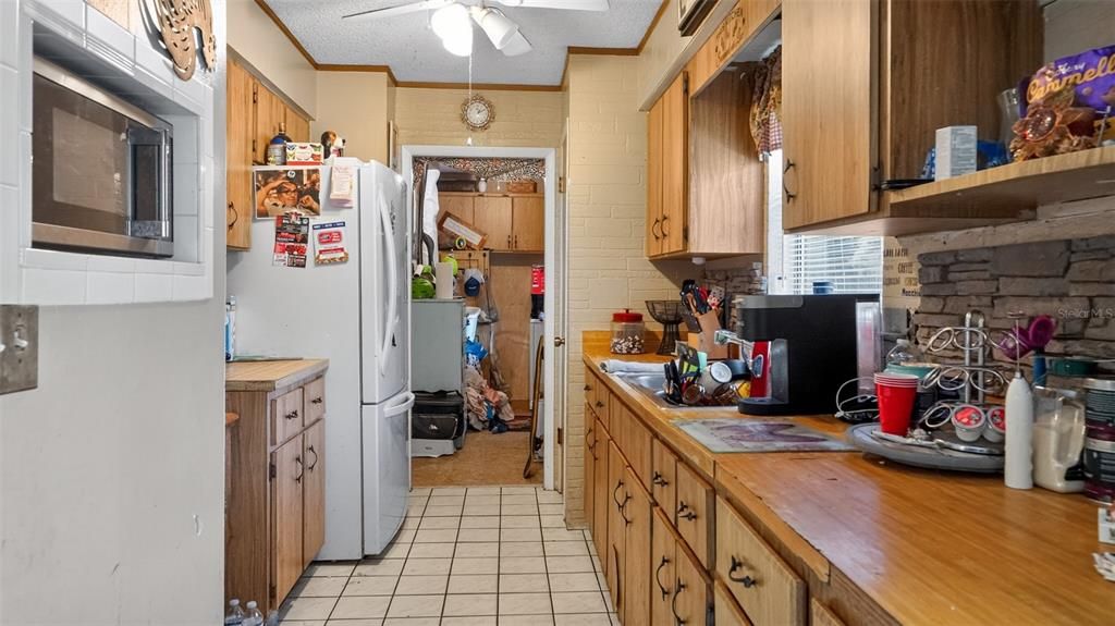 For Sale: $135,000 (3 beds, 1 baths, 1092 Square Feet)