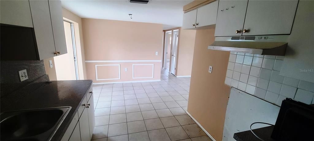 En Venta: $200,000 (2 camas, 1 baños, 1128 Pies cuadrados)