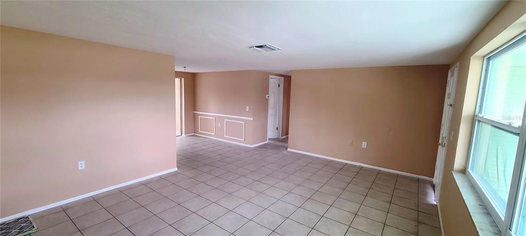 En Venta: $200,000 (2 camas, 1 baños, 1128 Pies cuadrados)