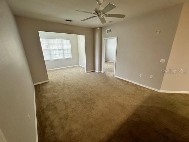 For Sale: $215,000 (2 beds, 2 baths, 1046 Square Feet)