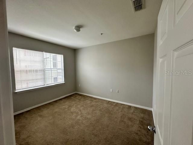 For Sale: $215,000 (2 beds, 2 baths, 1046 Square Feet)