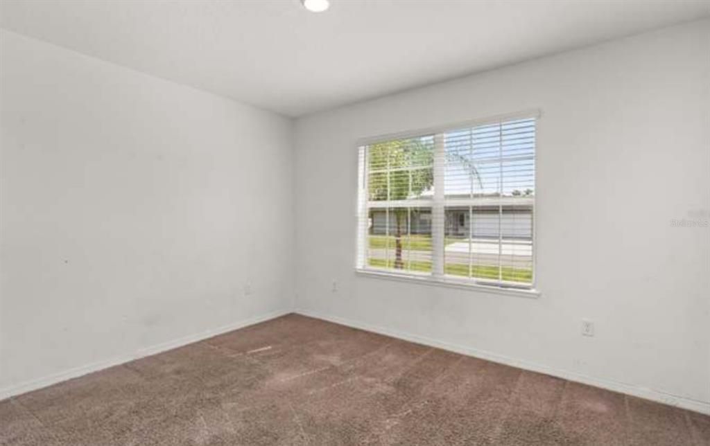 En Venta: $309,000 (4 camas, 2 baños, 1874 Pies cuadrados)