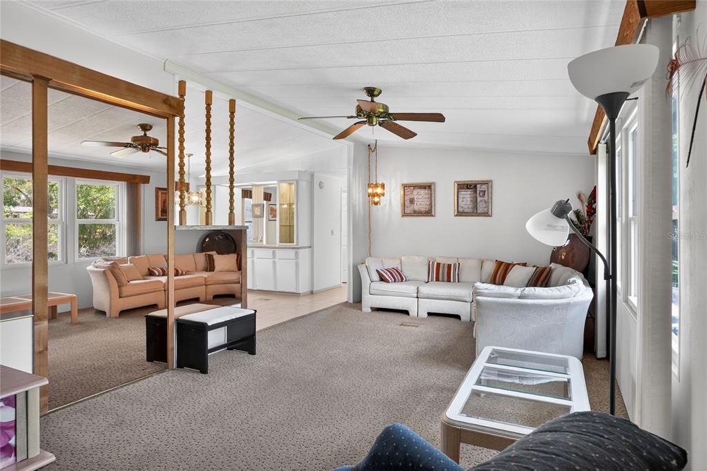 For Sale: $189,000 (2 beds, 2 baths, 1440 Square Feet)