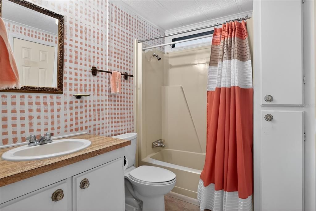 For Sale: $189,000 (2 beds, 2 baths, 1440 Square Feet)