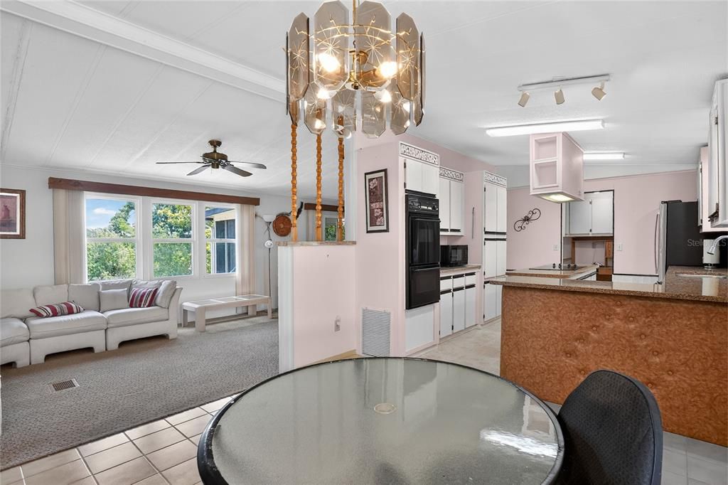 For Sale: $189,000 (2 beds, 2 baths, 1440 Square Feet)