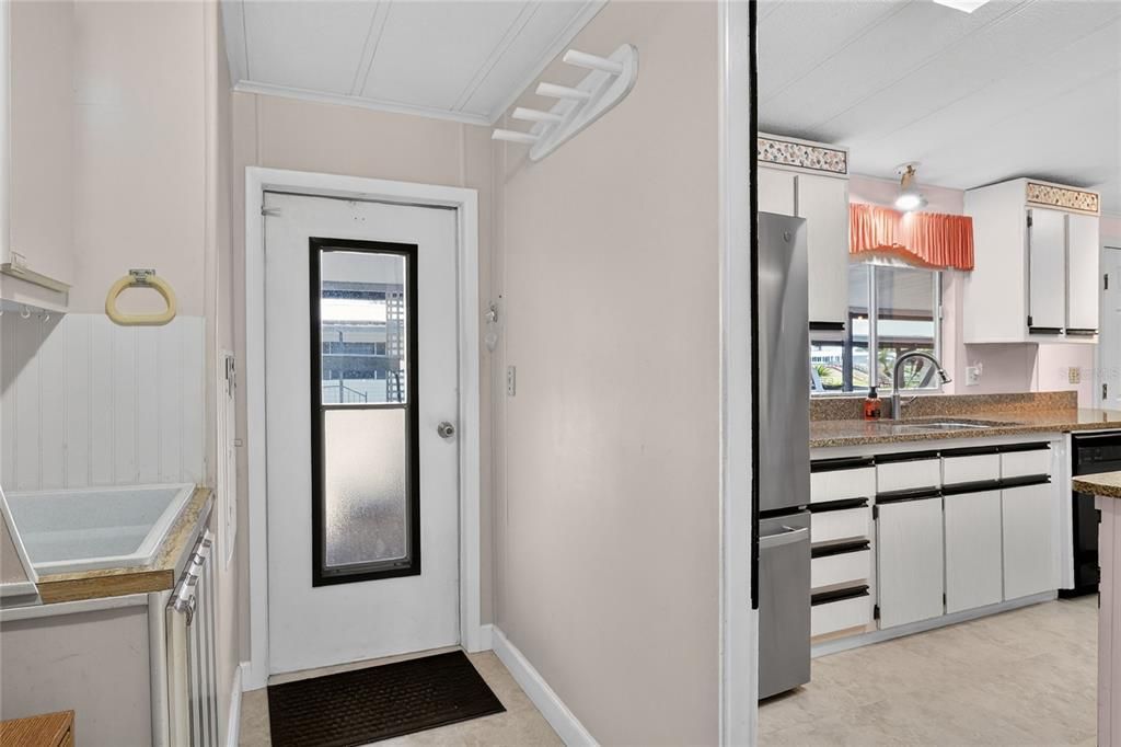 For Sale: $189,000 (2 beds, 2 baths, 1440 Square Feet)