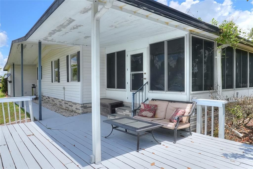 For Sale: $189,000 (2 beds, 2 baths, 1440 Square Feet)