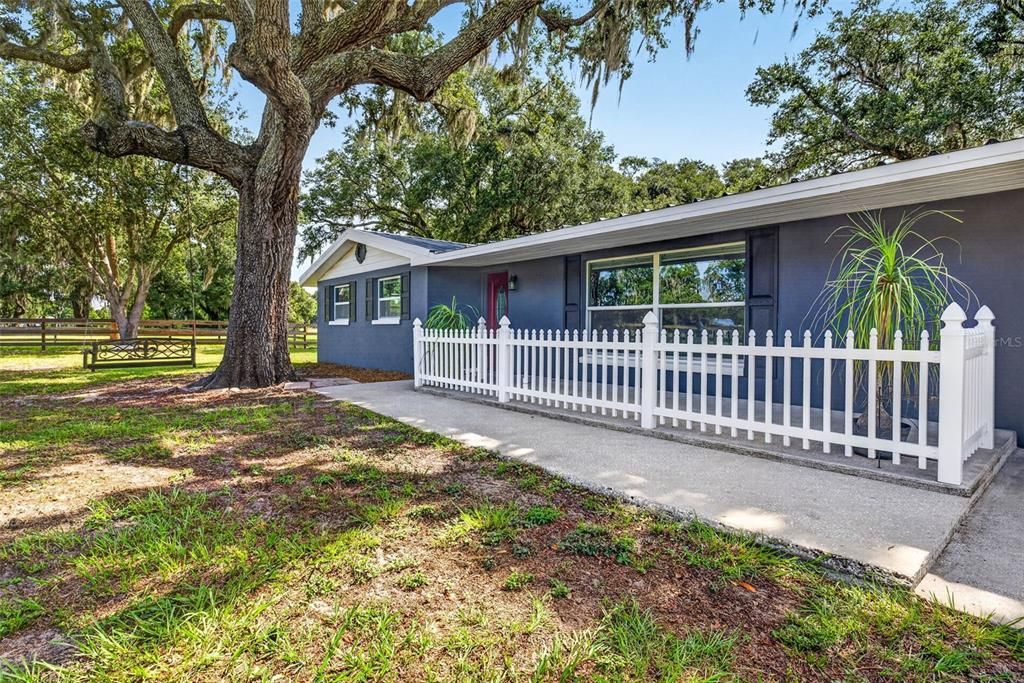 For Sale: $724,900 (3 beds, 2 baths, 1816 Square Feet)