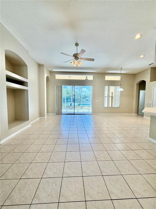 For Rent: $3,195 (3 beds, 3 baths, 2319 Square Feet)