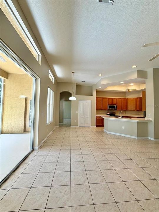 For Rent: $3,195 (3 beds, 3 baths, 2319 Square Feet)