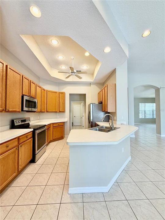 For Rent: $3,195 (3 beds, 3 baths, 2319 Square Feet)